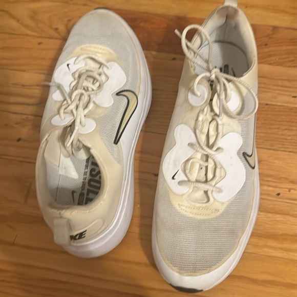 Nike Ace Summerlite Women's Golf Shoes	
Size 9.5 - Picture 5 of 7